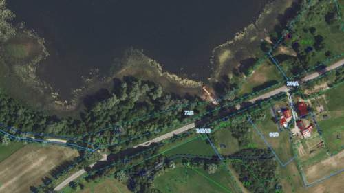 Działka rekreacyjna z własną linią brzegową