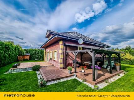 Luksusowy dom z biurem, klimatyzacją i garażem