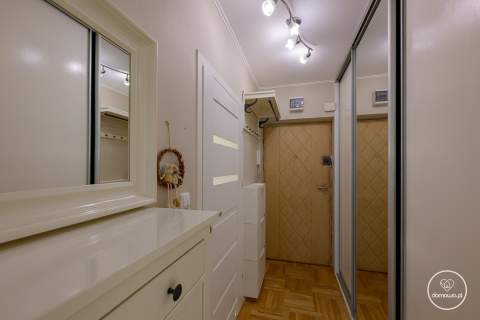 BIAŁOŁĘKA 45m2 2 POKOJE LOGGIA 2005r.