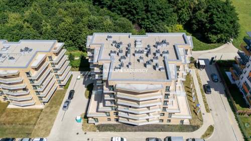 Mieszkanie z Imponującą Wysokością Pomieszczeń