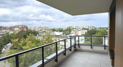Nowy apartament z dużym balkonem Pierwszy najem