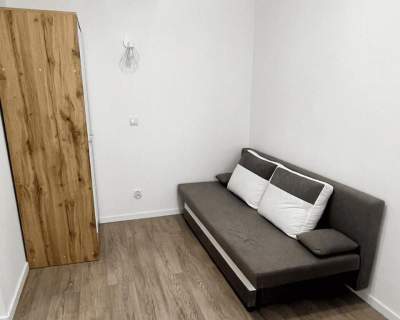 2 pokoje po remoncie - Pl. 3 Maja 10