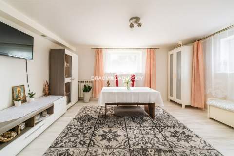 Wolnostojący dom Opatkowice-180 m działka 11arów