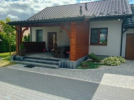 Atrakcyjny, parterowy dom z dużą działką 