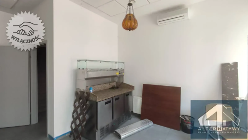 Lokal z witryną i parkingiem, Lwowska 190 m2