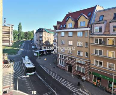 Sprzedam 2 pokoje do remontu