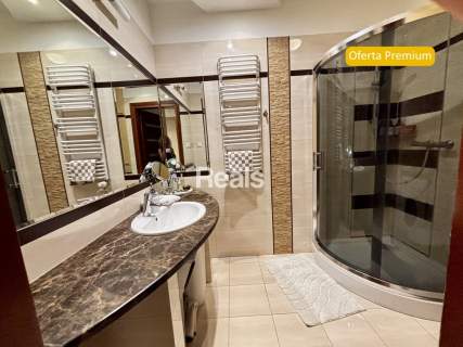 3- pokojowy apartament z balkonem w Centrum.