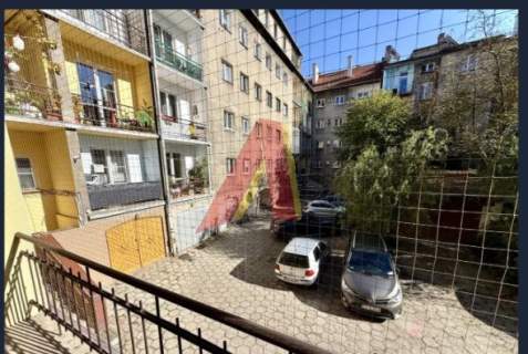 PONAD 82 M2 PRZY UL. KRÓLEWSKIEJ