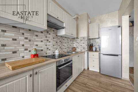Osobna kuchnia balkon 10 m2 garaż podziemny