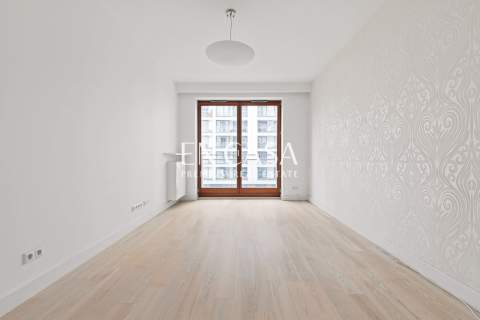 Apartament na Grzybowskiej, przestronne 4 pokoje