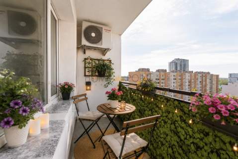 Nie zwykła kawalerka wnęka balkon