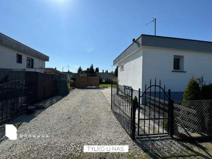 Całoroczna działka ROD z murowanym domkiem 45 m 