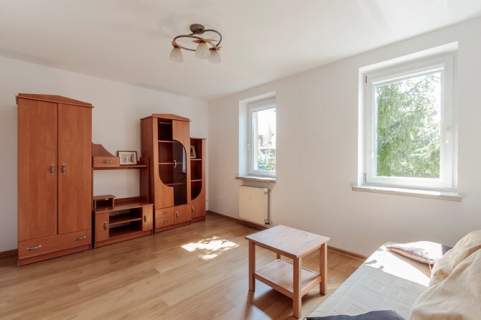 Jasna kawalerka pet friendly, Złocieniowa 29