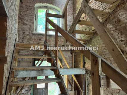 Przedwojenny dom typu willa w Kątach Wrocławskich