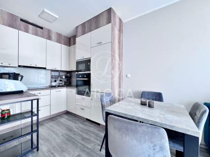 2 pokoje, balkon, garaż, 34 m2, Stawki.