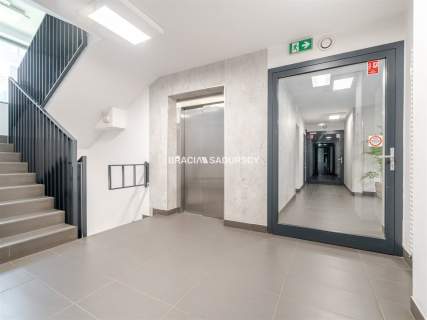 Zadbane 38 m z balkonem Piaski Wielkie