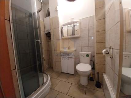 2 pokoje 80m2 z balkonem w kamienicy.