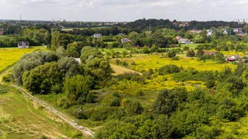 Działka budowlana 14 arów z bezterminową WZ