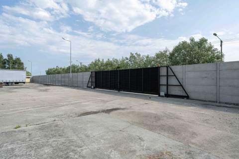 Biurowiec 250 m A2 Hala Plac 1,7 ha Turkowo