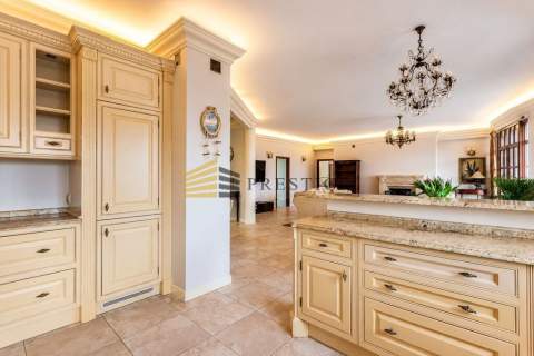 Luksusowy apartament w prestiżowej lokalizacji.