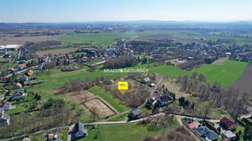 Działka budowlana 17 arów w Wołowicach