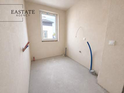 Nowa siedziba firmy/255,5 m /S8/Parking