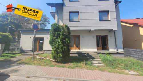 Lokal handlowo - usługowy z parkingiem Bieżanów