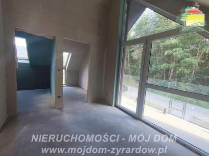 Ładny dom do wykończenia w otoczeniu lasu, blisko Radziejowic.