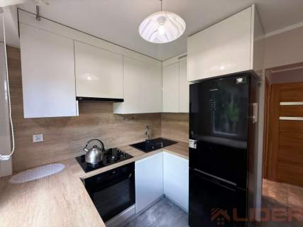 3 pokoje, balkon, po remoncie, 1. piętro, zieleń,