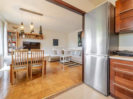 Duże mieszknie 3 sypialnie salon balkon