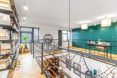 Nowoczesny apartament z antresolą, Nałęczowska