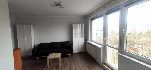 Kawalerka przy kolejce SKM wolna od zaraz