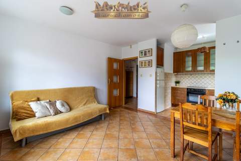 Bemowo dwa pokoje 40 m2 piętro 1/2 garaż podziemny