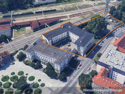 Duża nieruchomość w centrum miasta