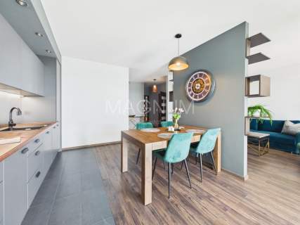 Ostatnie piętro z 10 m2 loggią 
