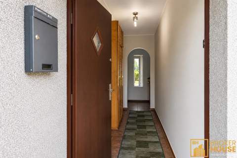 UROKLIWY LOKAL MIESZKALNY Z OGRÓDKIEM I WIDOKIEM NA LAS