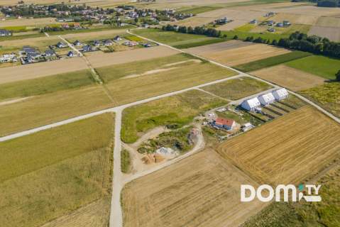 Duża działka narożna, komunikacja, kanalizacja