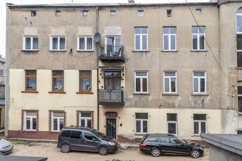 2 pokoje, parter, centrum Brzezin parking