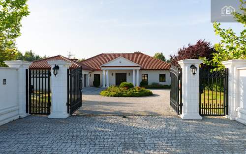 STYLOWY DOM PARTEROWY, DZIAŁKA 30 ARÓW