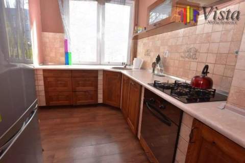 2 pokoje, widna kuchnia, balkon, 1 piętro