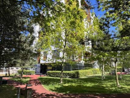 Apartament z miejscem postojowym w hali garażowej pod budynkiem