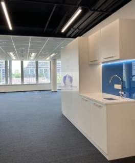 Wola lokal biurowy 947m2 do wynajęcia