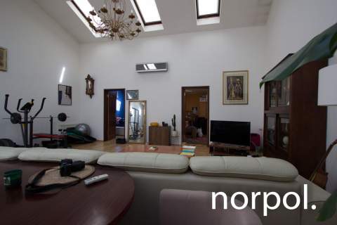 Przestronny apartament z wysokim sufitem, Stare Miasto, Kraków