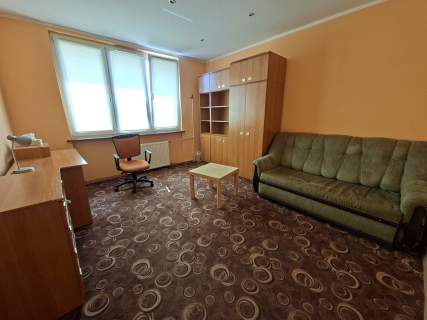 Wynajmę mieszkanie 3-niezależne pokoje ul.Piłsudskiego Wroc