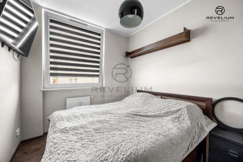3 POKOJE BALKON 2 MIEJSCA HALA