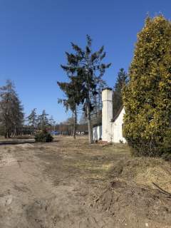 Domek do remontu 70 m2, działka 4 ary, 300 metrów od plaży