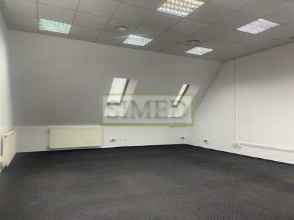 Parking,dobry dojazd,recepcja,ochrona,dostęp24h