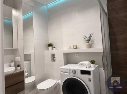 3 pokoje Balkon Miejsce postojowe Wola