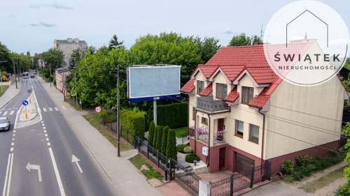 Dom wolnostojący z ogrodem i garażem