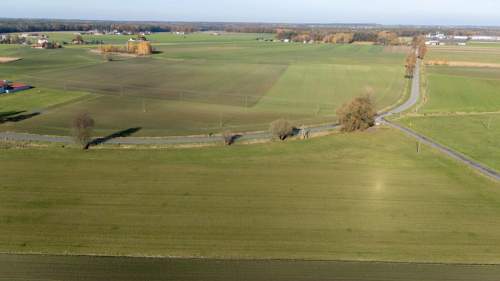Działka budowlana 831m2 Dzielna